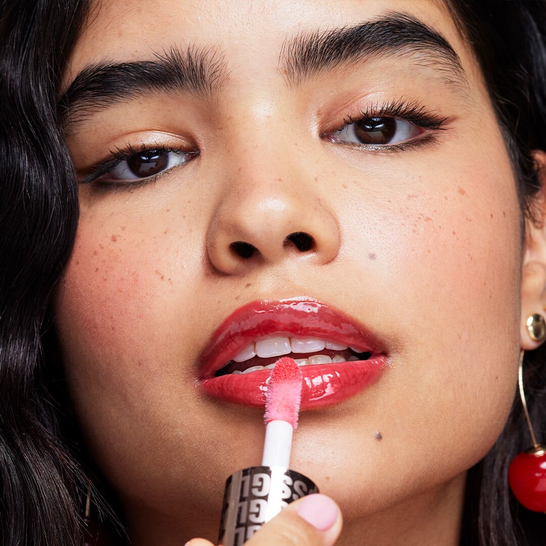 REVOLUTION POUT BOMB PLUMPING GLOSS