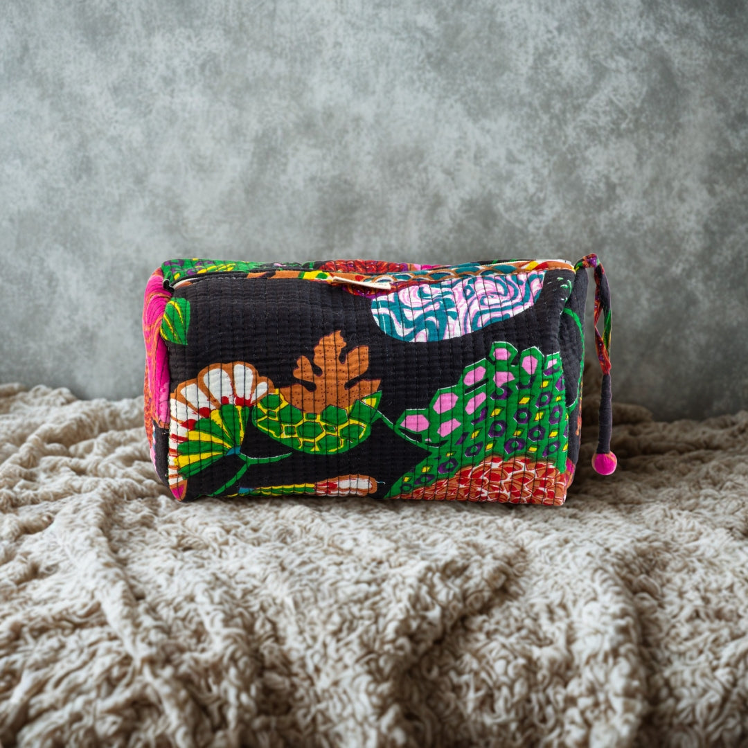 MIDNIGHT BLOOM WASHBAG