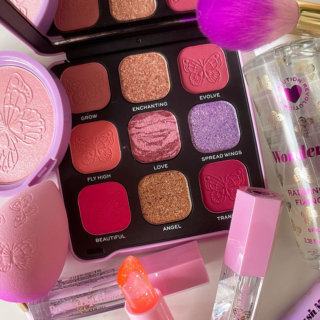 I HEART REVOLUTION BUTTERFLY WONDERLAND COLOUR PALETTE