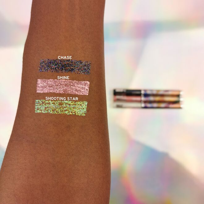 MAKEUP OBSESSION COSMIC CRYSTALS GLITTER LINER CHASE