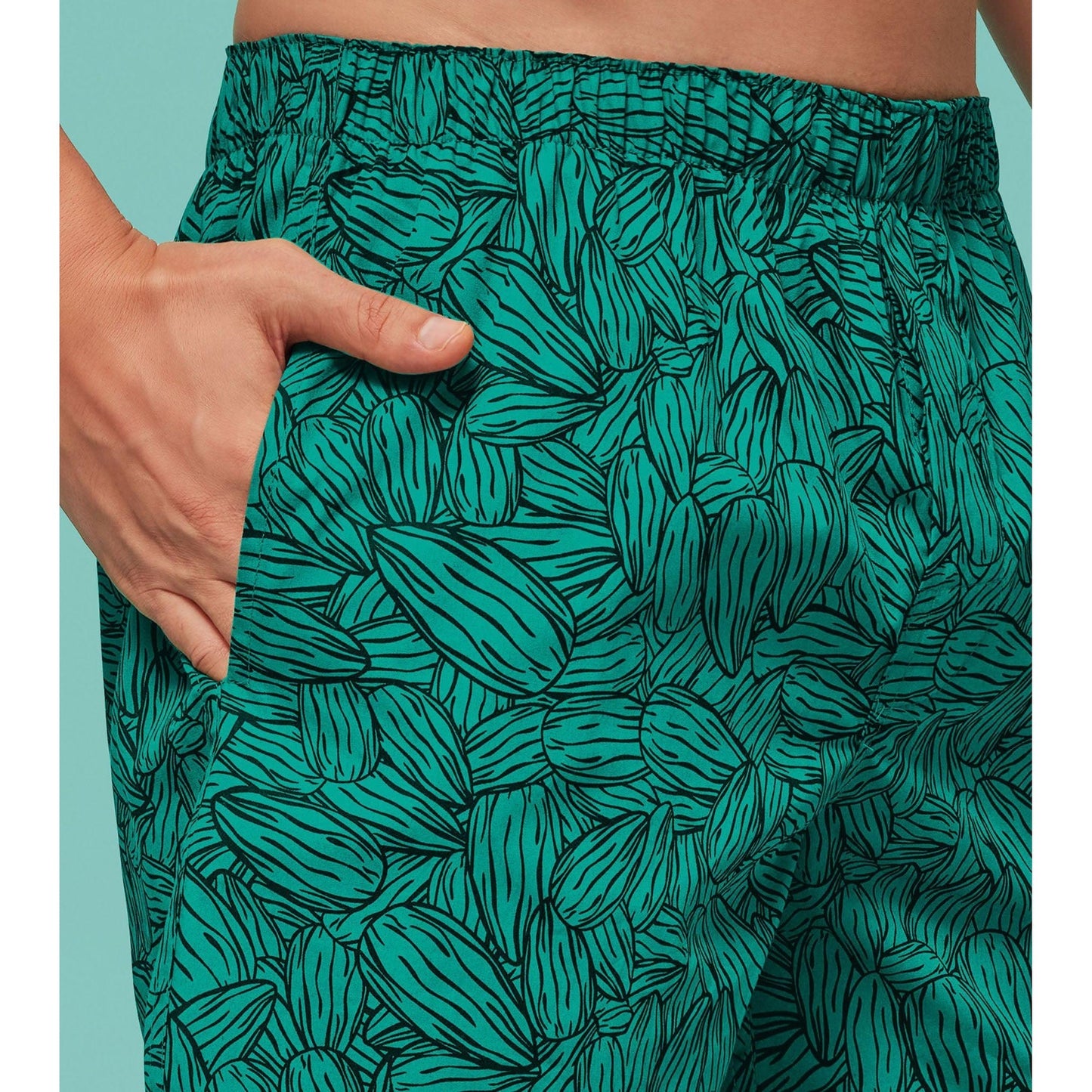 PACK OF 2 SUPER COMBED COTTON BOXER SHORTS: ALMOND / STREET LAMP