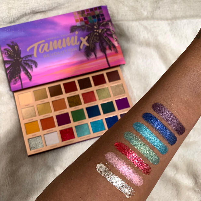 REVOLUTION X TAMMI TROPICAL TWILIGHT EYESHADOW PALETTE
