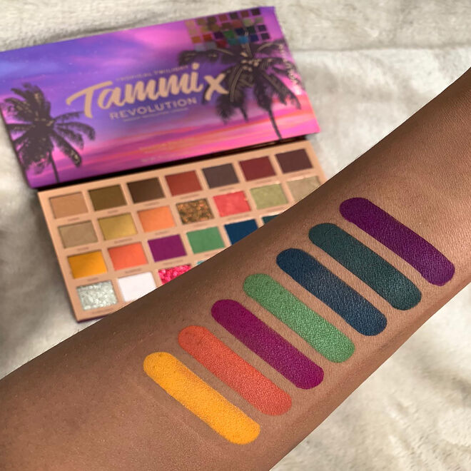 REVOLUTION X TAMMI TROPICAL TWILIGHT EYESHADOW PALETTE