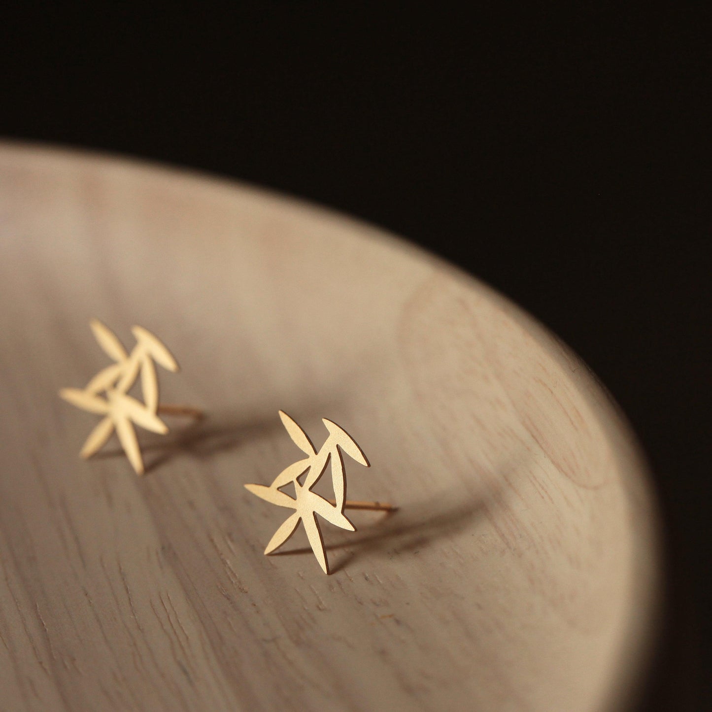 LEAFY EARRINGS EXTRA SMALL GOLD