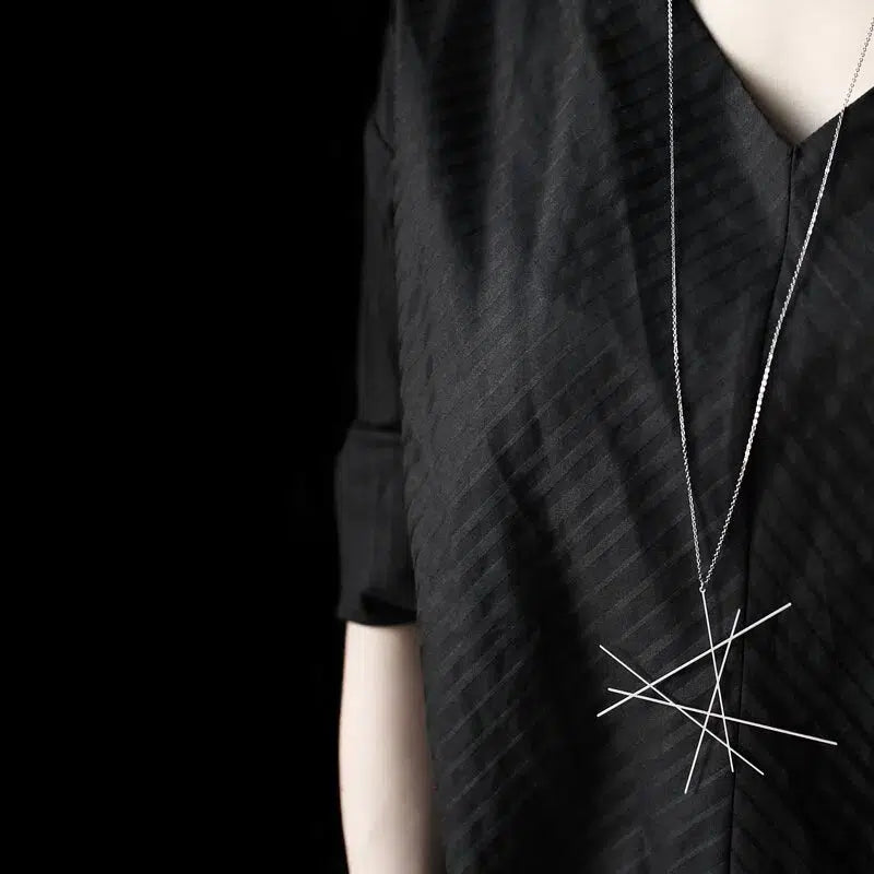 LINE PENDANT LARGE SILVER WITH CHAIN