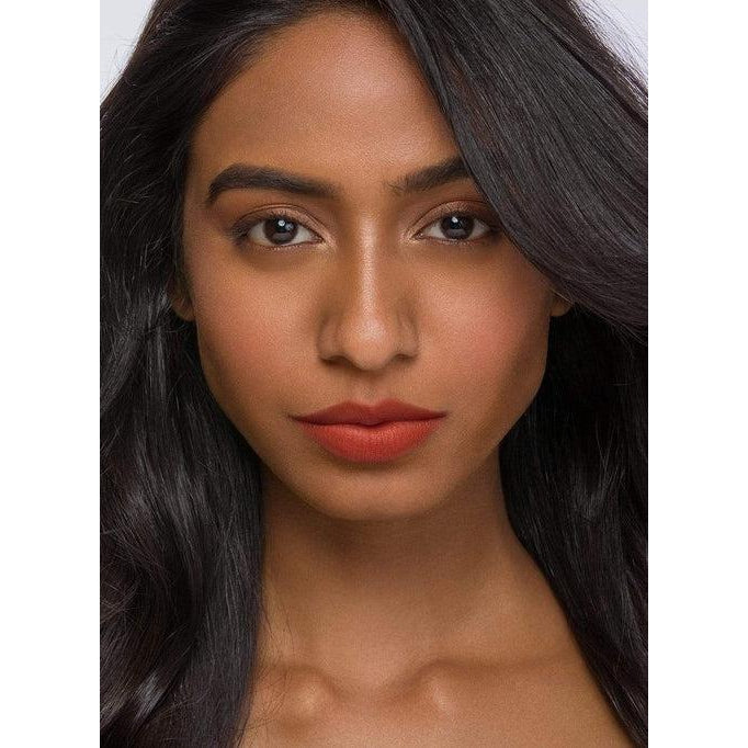 LIPPING ON THE EDGE LIP LINER