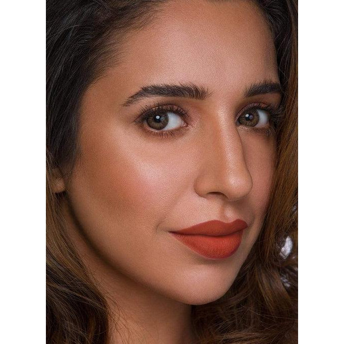 LIPPING ON THE EDGE LIP LINER