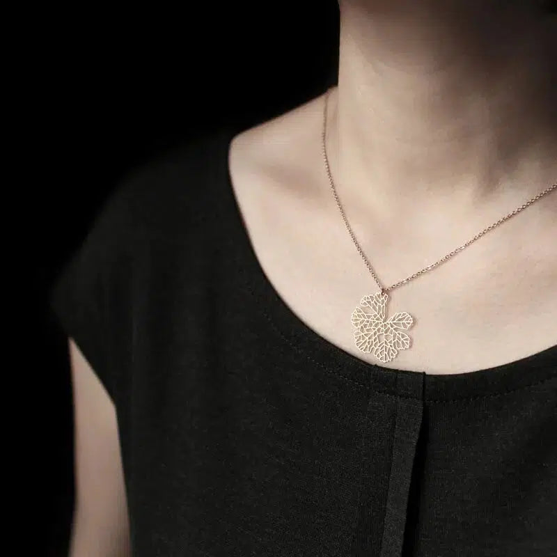 SKELETON LEAF PENDANT SMALL GOLD WITH CHAIN