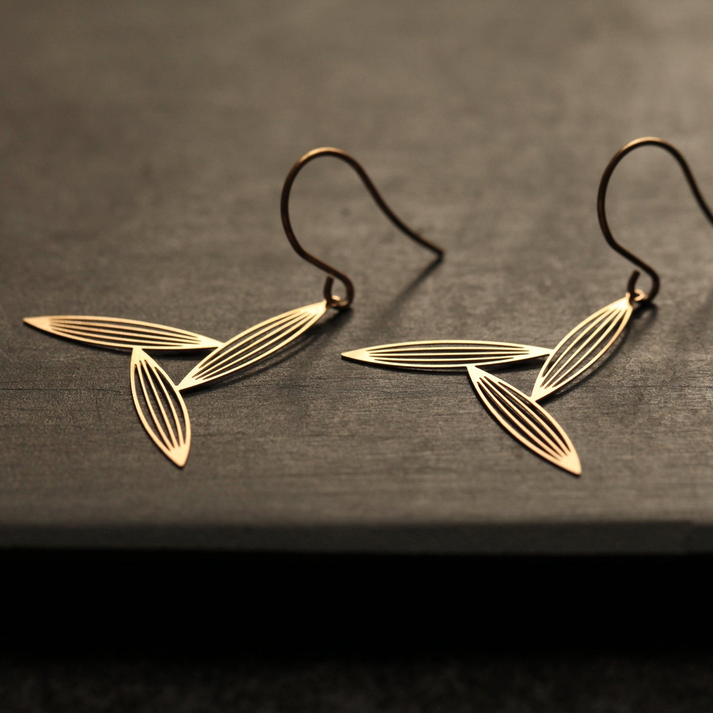 THREE SASAGRASSES EARRINGS SMALL GOLD