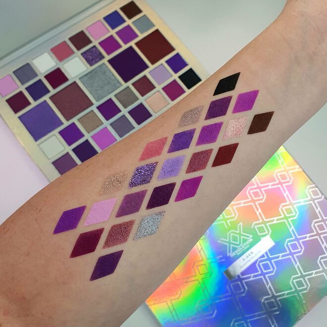 XX REVOLUTION X SHADOW PALETTE X-GEN