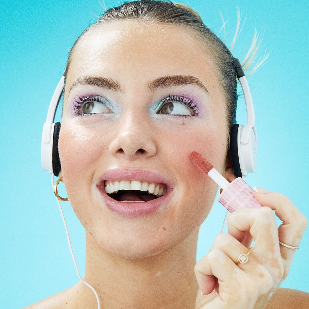 REVOLUTION Y2K BABY BLUSH BOMB THAT'S FLY NUDE
