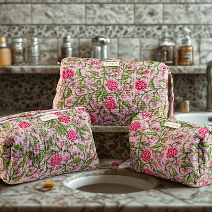 PINK BLUSH WASHBAG