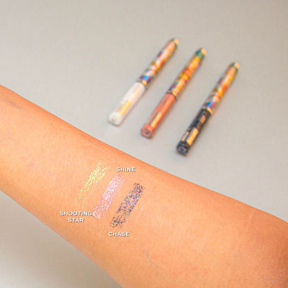 MAKEUP OBSESSION COSMIC CRYSTALS GLITTER LINER CHASE