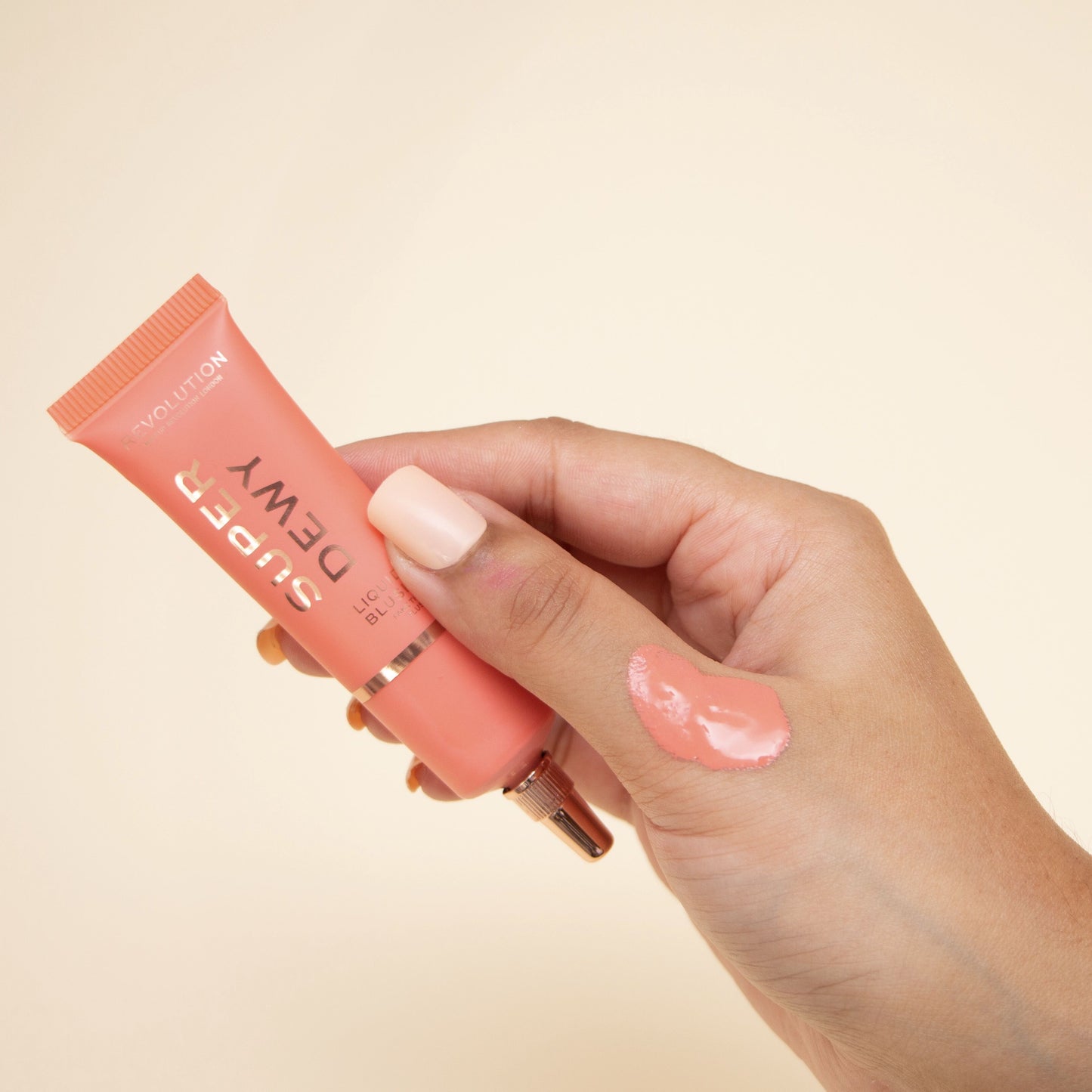REVOLUTION SUPERDEWY LIQUID BLUSH BLUSHING IN LOVE