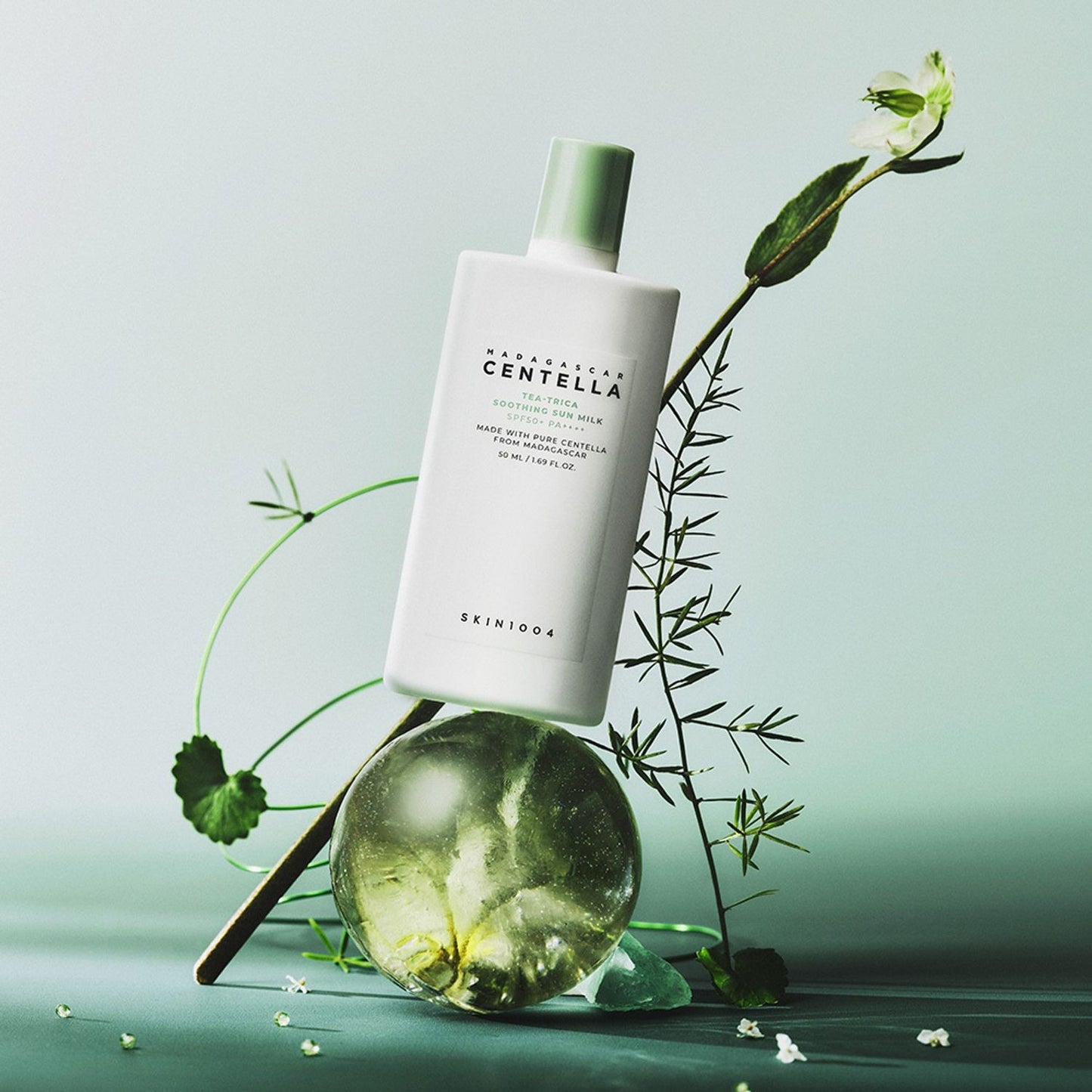 MADAGASCAR CENTELLA TEA-TRICA SOOTHING SUN MILK 50ML