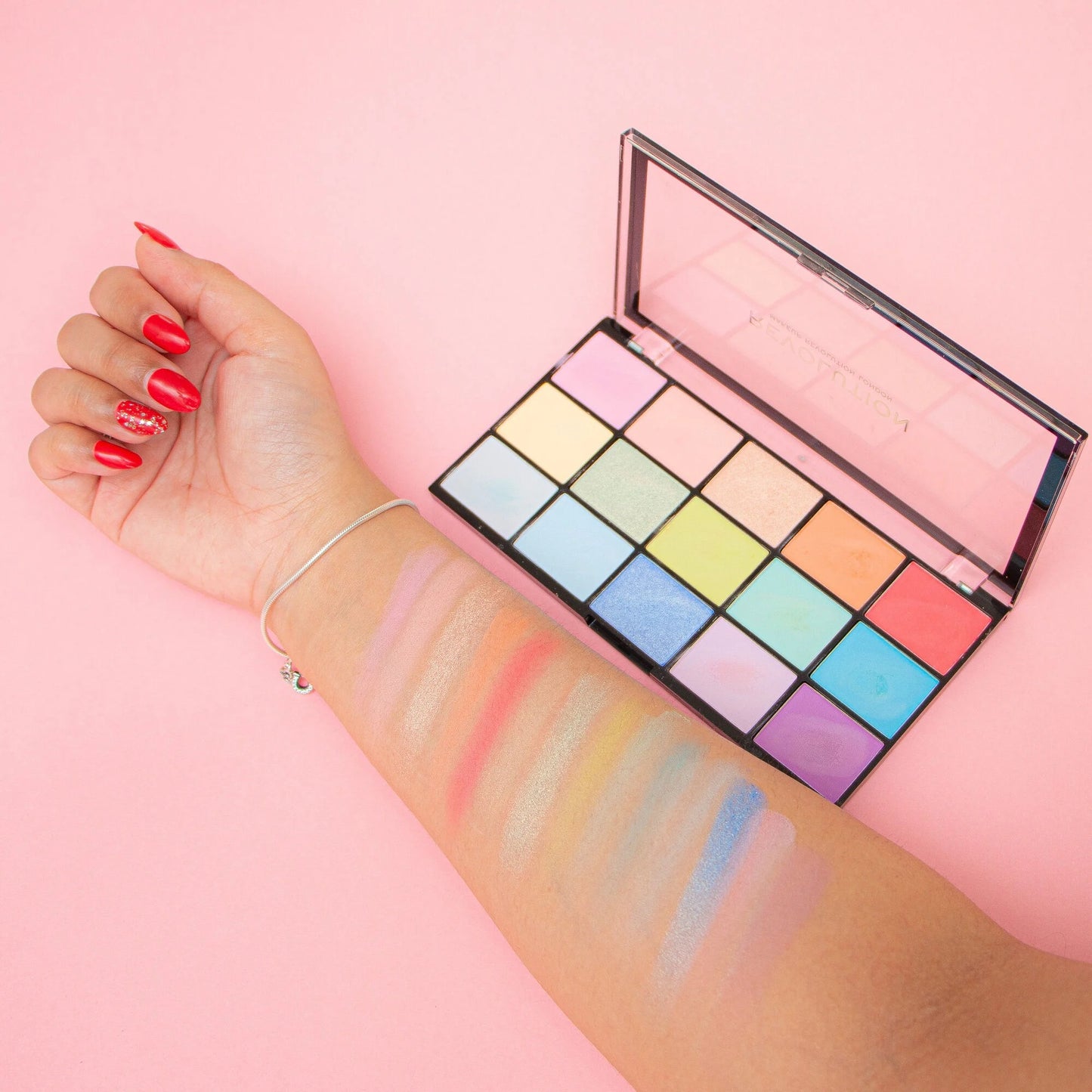 REVOLUTION RELOADED PALETTE SUGAR PIE