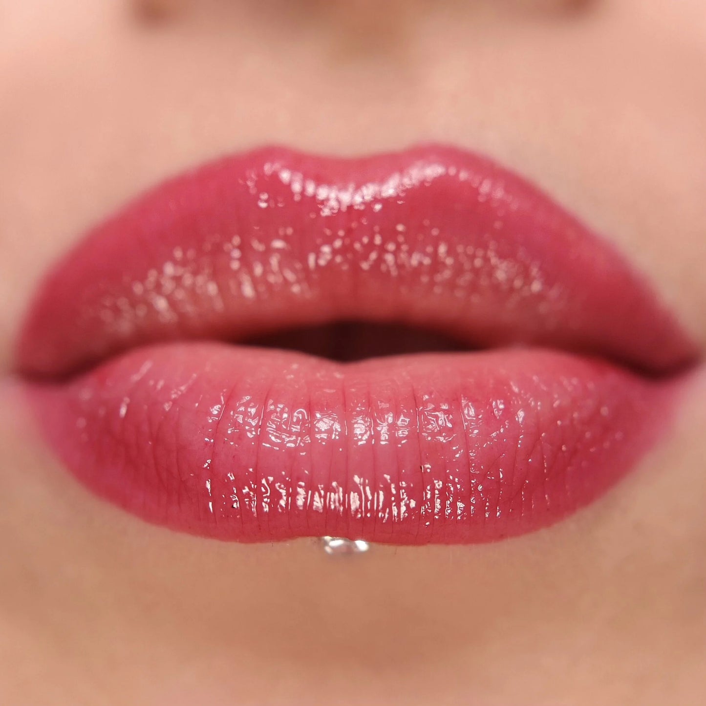 REVOLUTION LIP SHIFT INK PEEL OFF LIPLINER STAIN