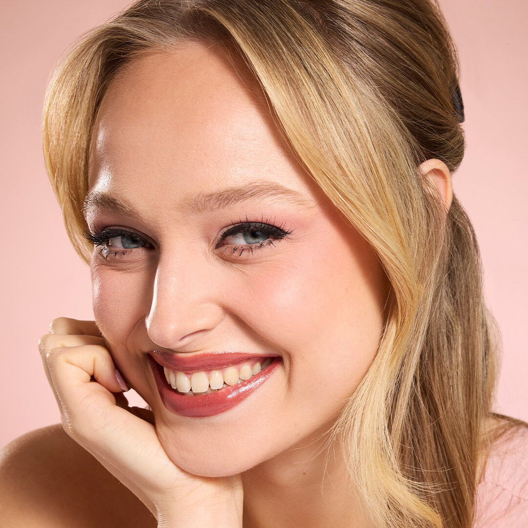 REVOLUTION POUT LIP GLOSS STICK