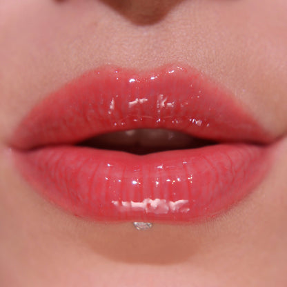 REVOLUTION POUT BOMB PLUMPING GLOSS