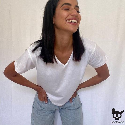 HOOMAN ESSENTIALS (SHE) CROP TOP WHITE