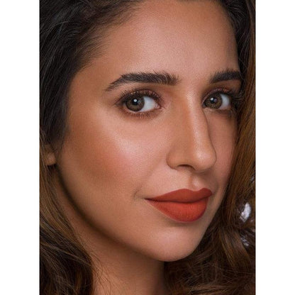 LIPPING ON THE EDGE LIP LINER