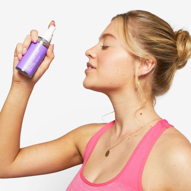 REVOLUTION GYM REFRESH SET & GO ESSENCE MIST