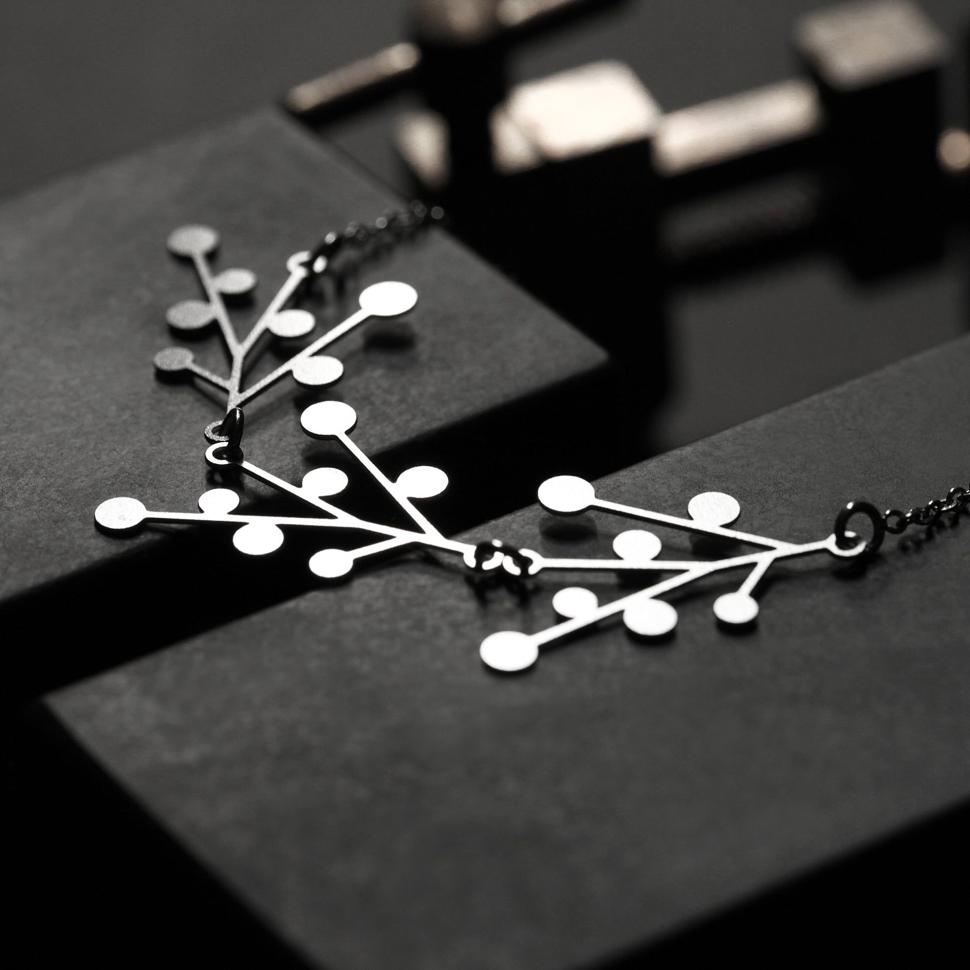 SNOWDAYS PENDANT D SILVER WITH CHAIN